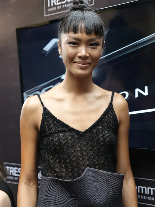 Banyaknya tantangan, itulah yang memikat dirinya makin cinta dengan dunia peran. Peran yang berbeda-beda itu yang membuat dirinya terus belajar. (Galih W. Satria/Bintang.com)