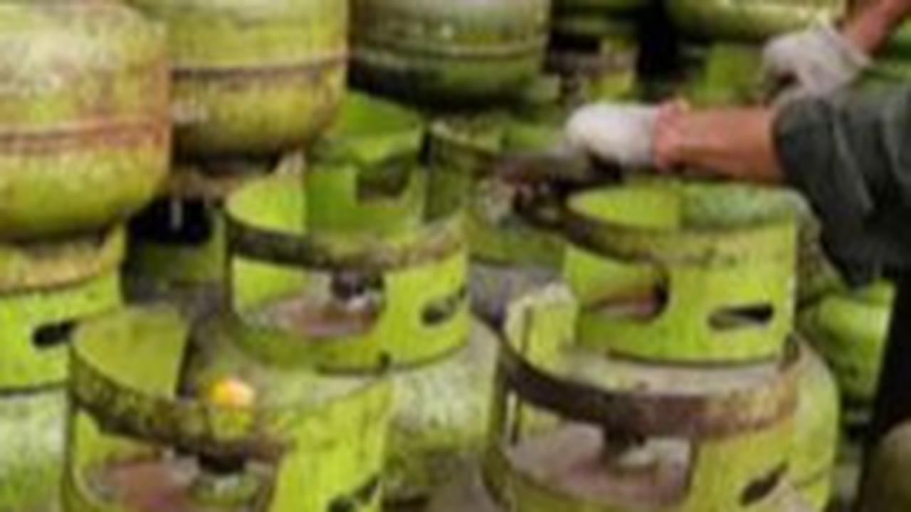 Pertamina Butuh Waktu 1 Tahun untuk Verifikasi Total Konsumen Berhak Beli LPG 3 Kg