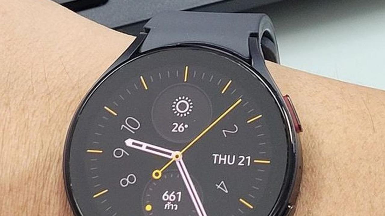 <b>Pilih Smartwatch dengan Daya Tahan Baterai yang Awet dan Fast Charging</b>