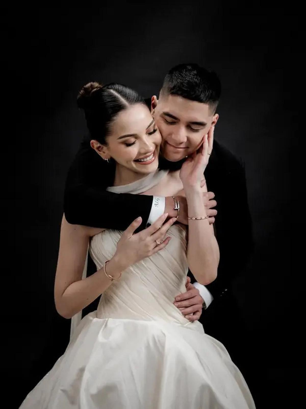 Jelang Pernikahan, Ini Potret Prewedding Al Ghazali dan Alyssa dengan Tuxedo Hitam serta Gaun Putih yang Elegan