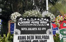 Tampil Beda di Tengah Perayaan HUT Jakarta, Karangan Bunga Hitam Dedi Mulyadi Menarik Perhatian