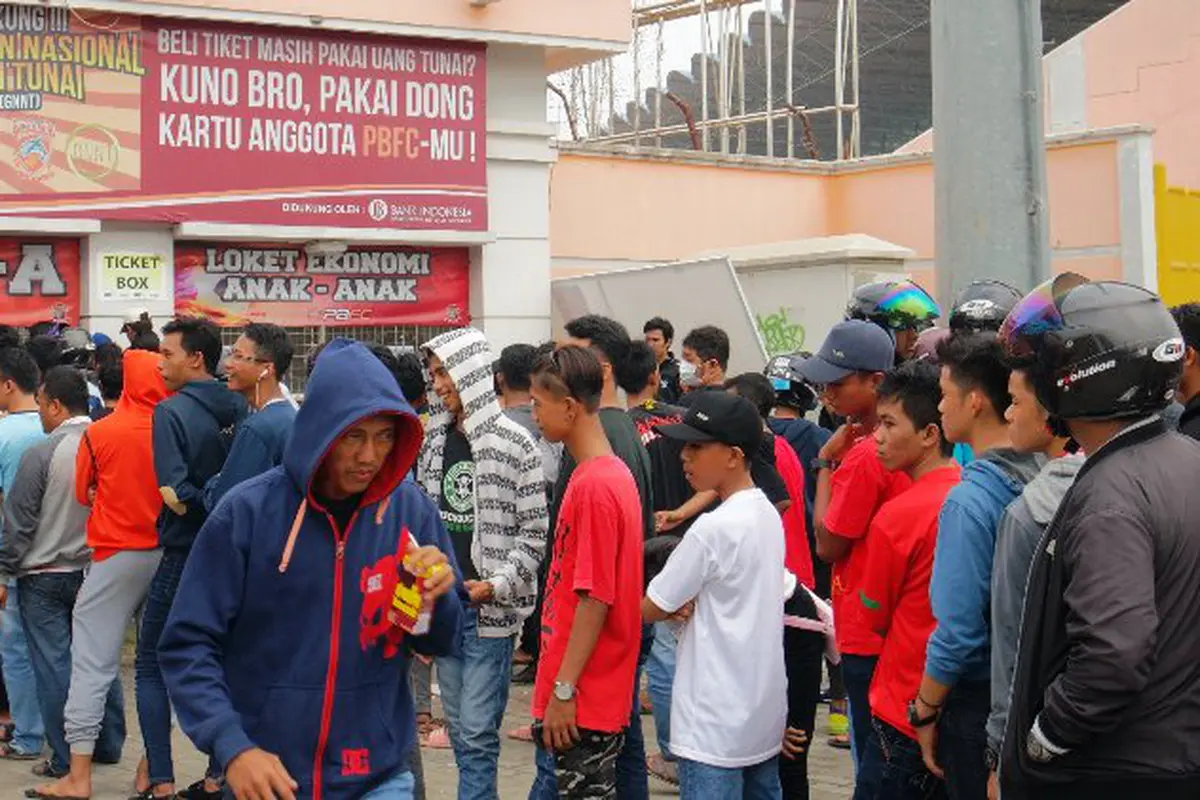 Suporter sepak bola