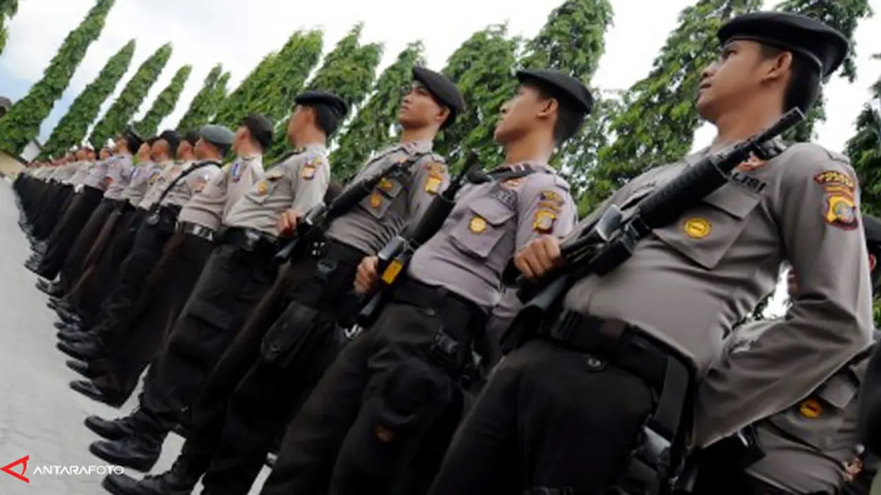 polisi-siaga130609b.jpg