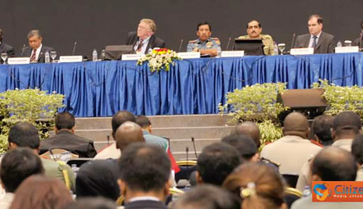 Citizen6, Jakarta: Panglima TNI Laksamana TNI Agus Suhartono S.E., beserta para pembicara yang lain di forum Jakarta International Defence Dialogue (JIDD) di Jakarta Convention Centre, Jumat (25/3). (Pengirim: Badarudin Bakri Badar)