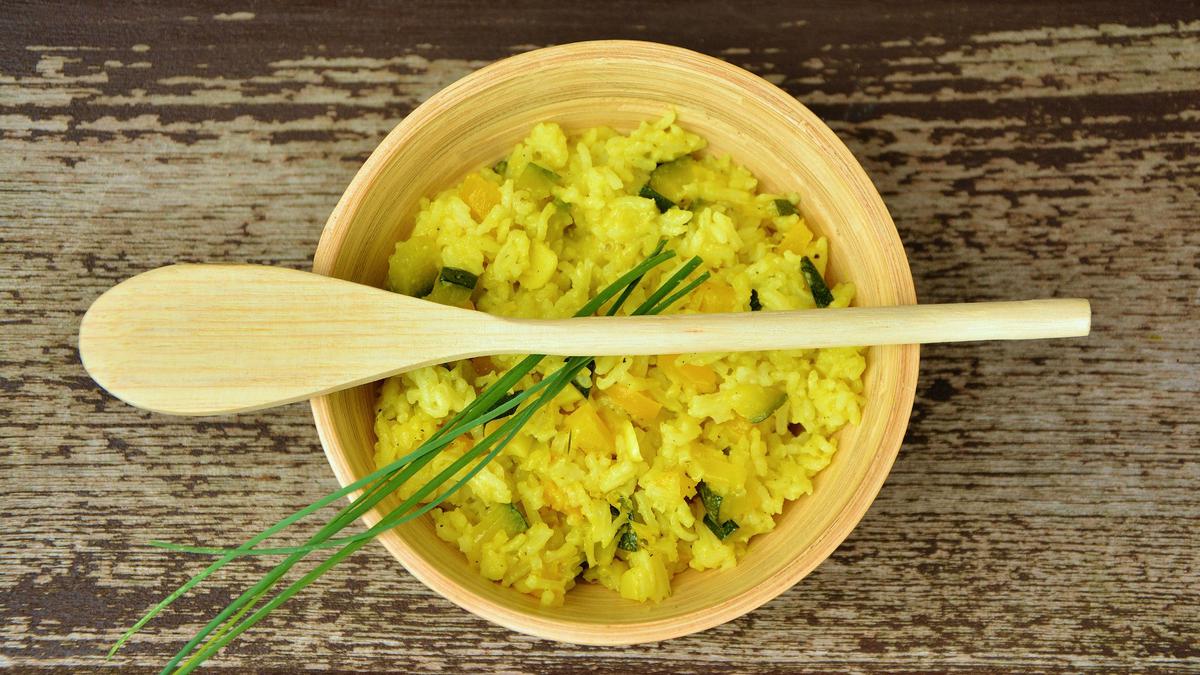 7 Cara Membuat Nasi Kuning dengan Magic Com, Kematangan Sempurna Menggugah Selera