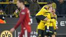 Dua gol Borussia Dortmund masing-masing disumbangkan oleh Julian Brandt dan Erling Haaland. (AP/Martin Meissner)