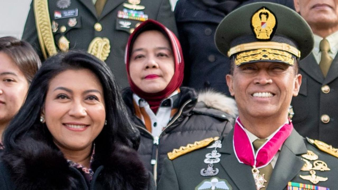 Ia mengungkapkan rasa terima kasihnya kepada mereka dan merasa senang bahwa anak-anaknya juga menyayangi dan menghormati para prajurit. Sikap Ibu Hetty yang hangat dan perhatian ini menunjukkan pesona istri seorang Jenderal TNI yang tulus.