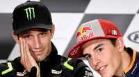 Pembalap Yamaha Tech 3, Johann Zarco dan rider Repsol Honda, Marc Marquez menempati dua posisi terdepan pada kualifikasi MotoGP Prancis 2018. (Jean-Francois MONIER / AFP)