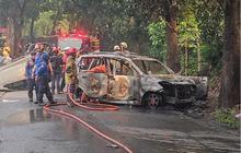Ada Seruan 'Bakar' sebelum Massa Beringas Kepung dan Membakar Mobil Polisi di Depok