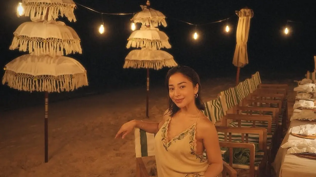 Outfit Santai Nikita Willy saat Liburan ke Labuan Bajo. [@nikitawillyofficial94]