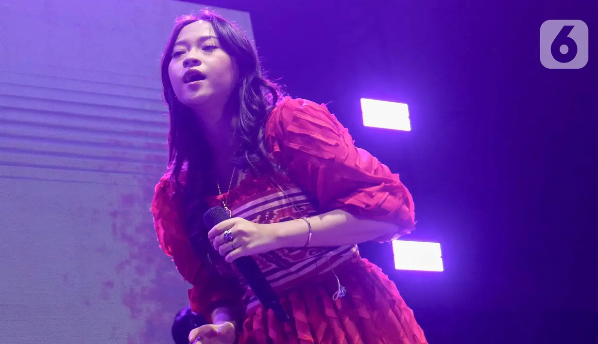 Penampilan Raissa Anggiani menjadi salah satu yang paling berkesan di rangkaian KapanLagi Pensi Bareng FANTA 2025. (Liputan6.com/Herman Zakharia)