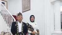 Wakil Presiden Ma’ruf Amin dan Istrinya, Wury Ma’ruf Amin tiba bersama di Kompleks Istana Merdeka Jakarta untuk mengikuti prosesi upacara bendera memperingati hari ulang tahun (HUT) ke-77 Republik Indonesia.