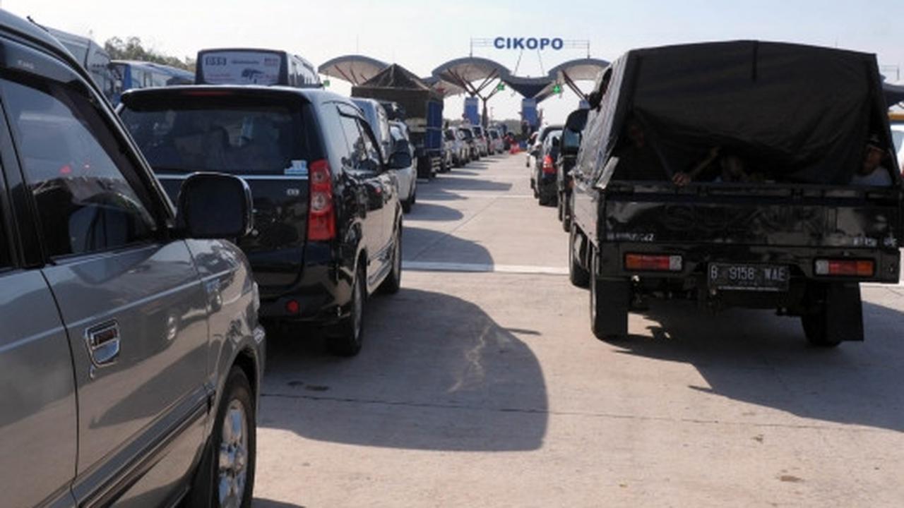 H-3 Lebaran, antrean masuk Tol Cipali mencapai 5 km