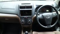 Interior Toyota Transmover punya spesifikasi lebih rendah dari pada Avanza (foto: Herdi)