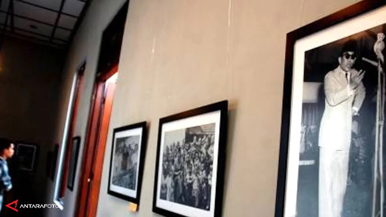pameran-foto-sukarno130622c.jpg
