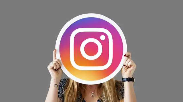 Ilustrasi Instagram