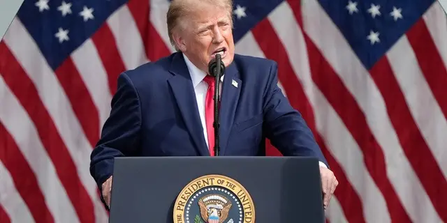 Trump Teken Sanksi Baru, Pembeli Minyak Rusia Terancam Tarif 100%