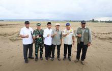 Tinjau Sawah Tertutup Lumpur di Pidie Jaya, Kasatgas Tito Sampaikan Pentingnya Dukungan Kementan