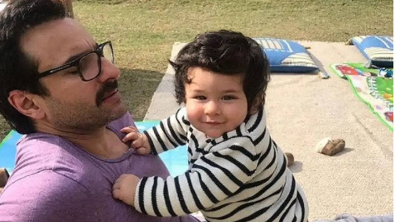 [Bintang] Saif Ali Khan dan  Taimur Ali Khan