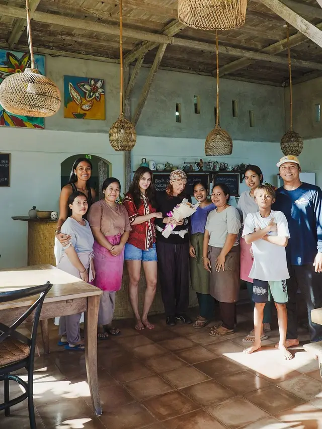 Ultah Ibu Luna Maya