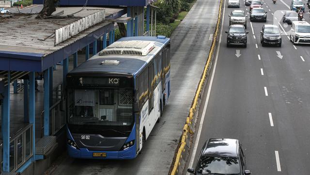 1. Daftar 15 Golongan Warga yang Dapat Naik Transportasi Gratis di Jakarta, Ini Cara Daftarnya