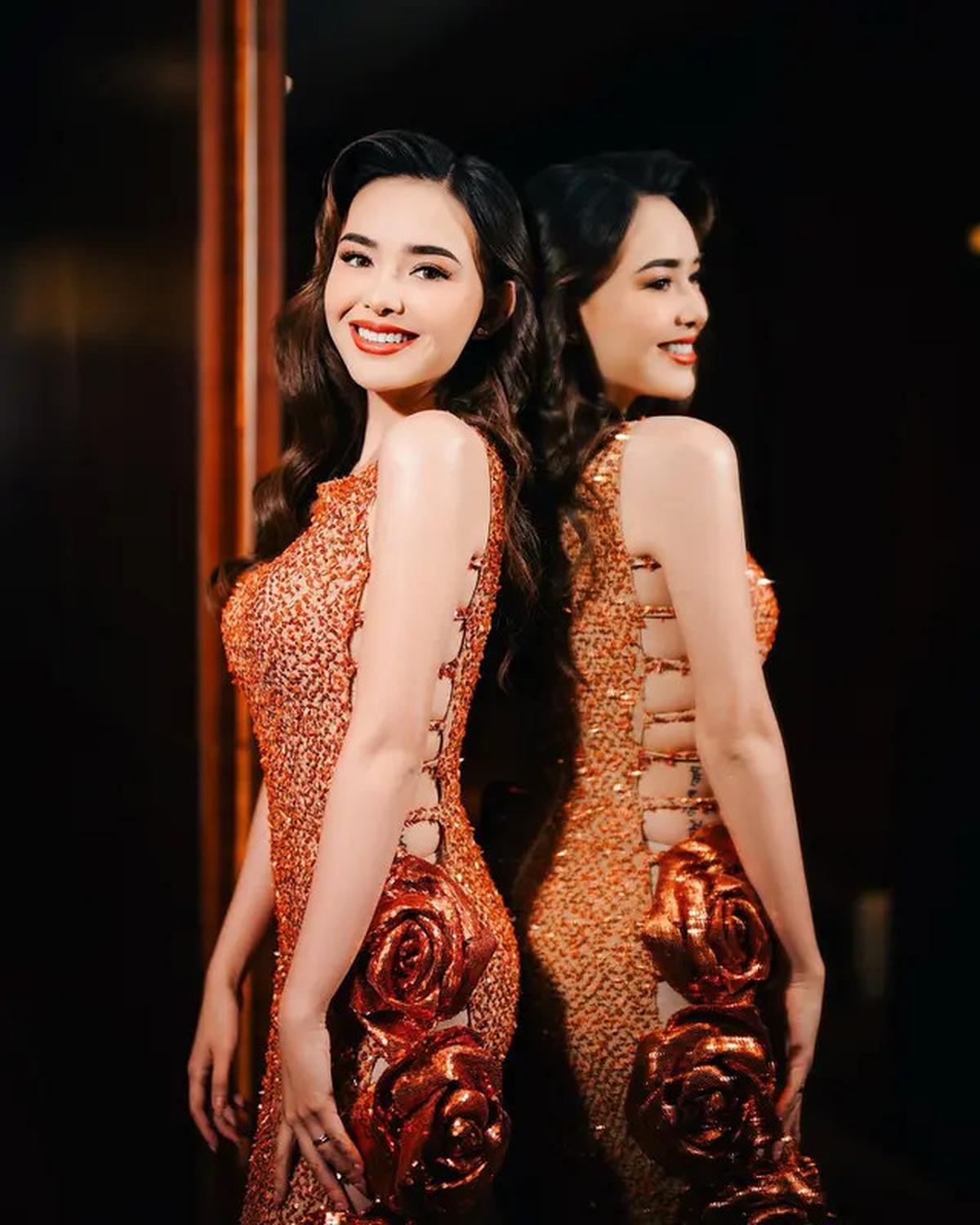 6 Potret Amanda Manopo di Galprem Film Baru, Diduga Dapat Bunga dari Arya Saloka