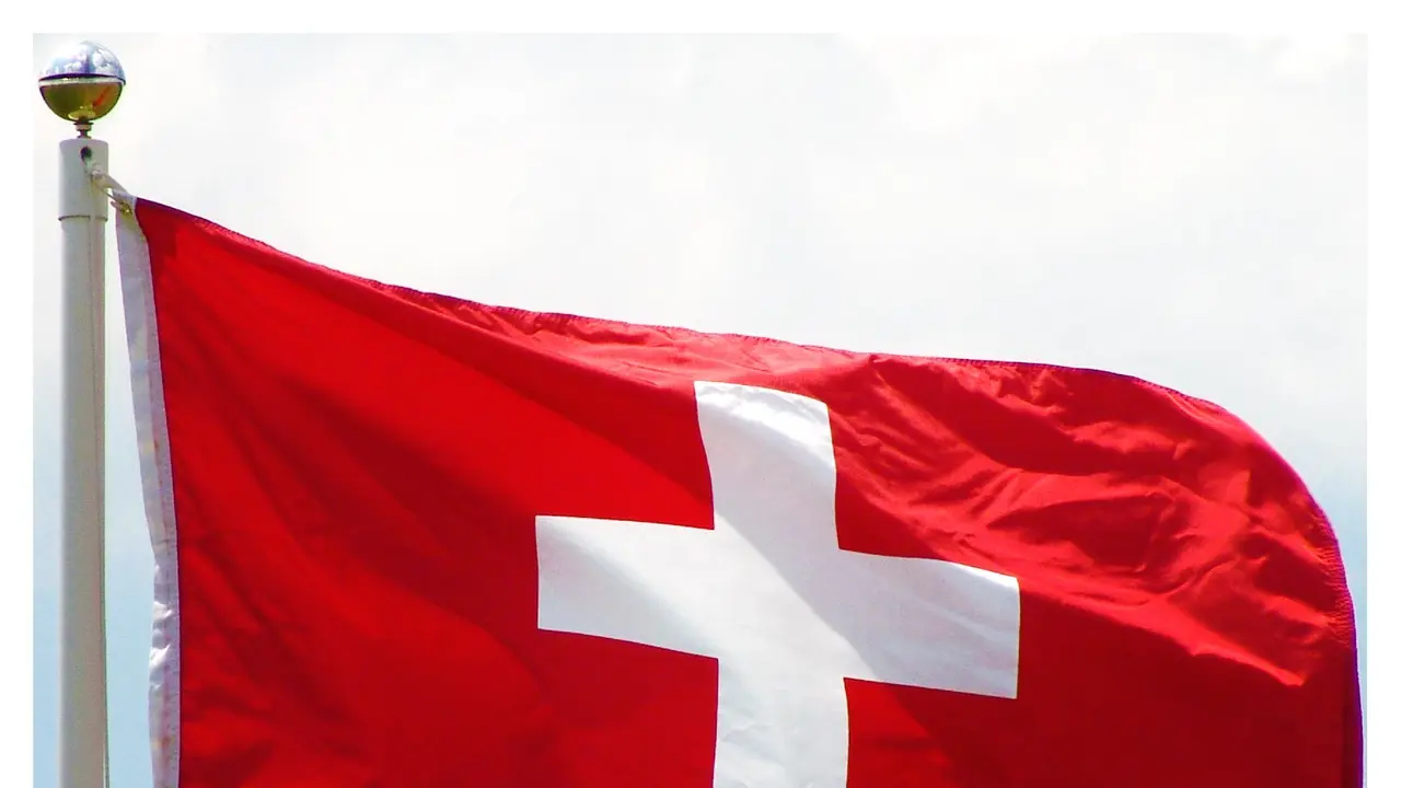 [Bintang] Bendera Swiss