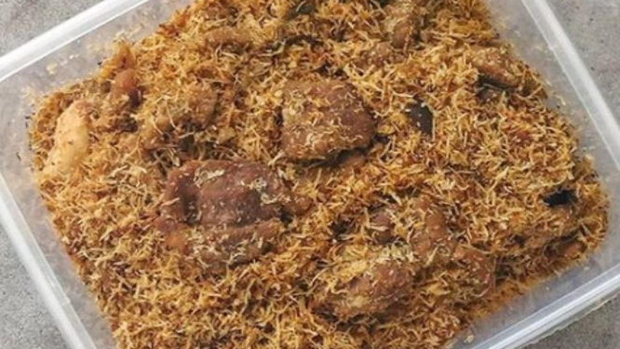 3. Serundeng Kelapa Sangrai