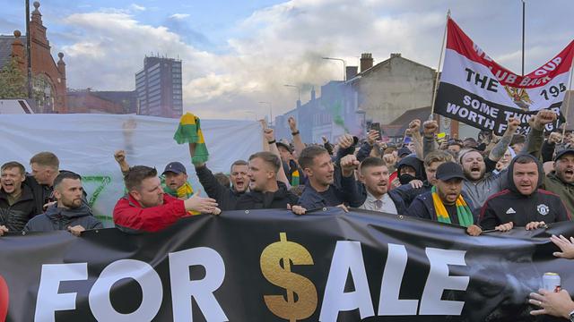 Suporter MU Protes Kepemilikan Klub oleh Keluarga Glazer