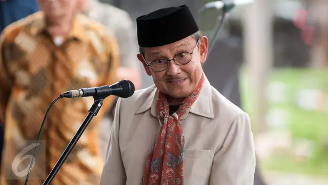 Habibie dan Djarot Hadiri Tabur Bunga Korban Tragedi 98-Jakarta- Gempur M Surya-20170508