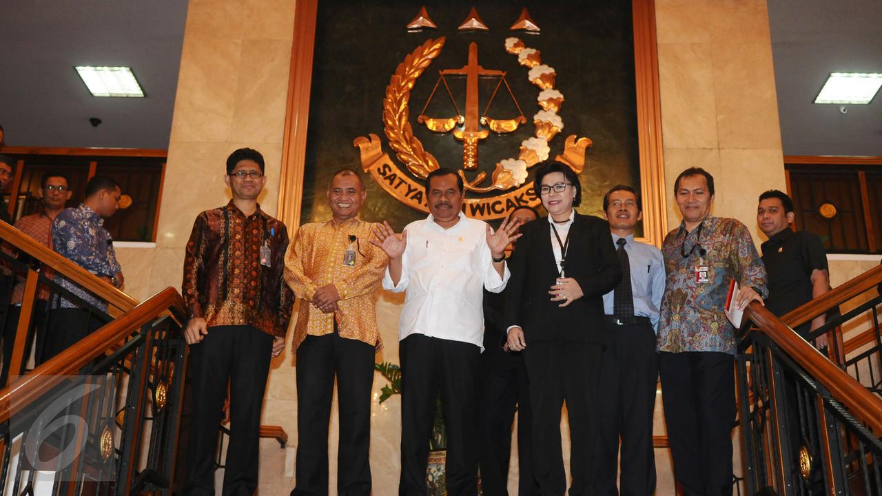 20160105-Jaksa Agung dan Ketua KPK Beberkan Hasil Pertemuan-Helmi Tebe