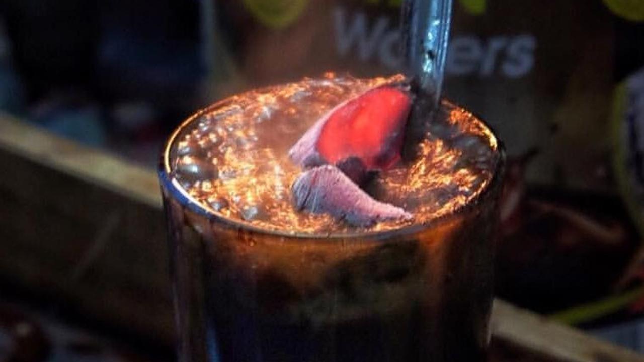 2. Kopi Arang (Kopi Joss)