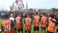4 Sikap The Jakmania Setelah Persija Keok dari Persib: Lupakan Masa Depan Kalian, Selesaikan Kontrak hingga Akhir Musim lalu Silakan Pergi!