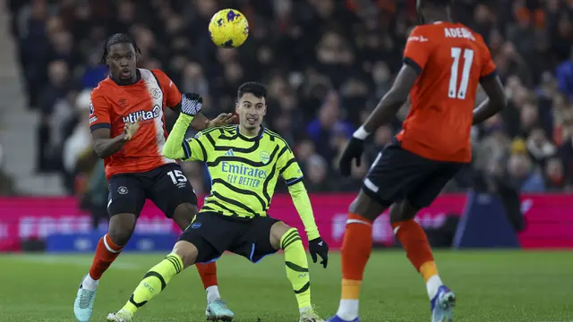 Foto: Drama 7 Gol, Arsenal Comeback dan Bungkam Luton Town untuk Kukuhkan Posisi di Puncak Klasemen Sementara Liga Inggris