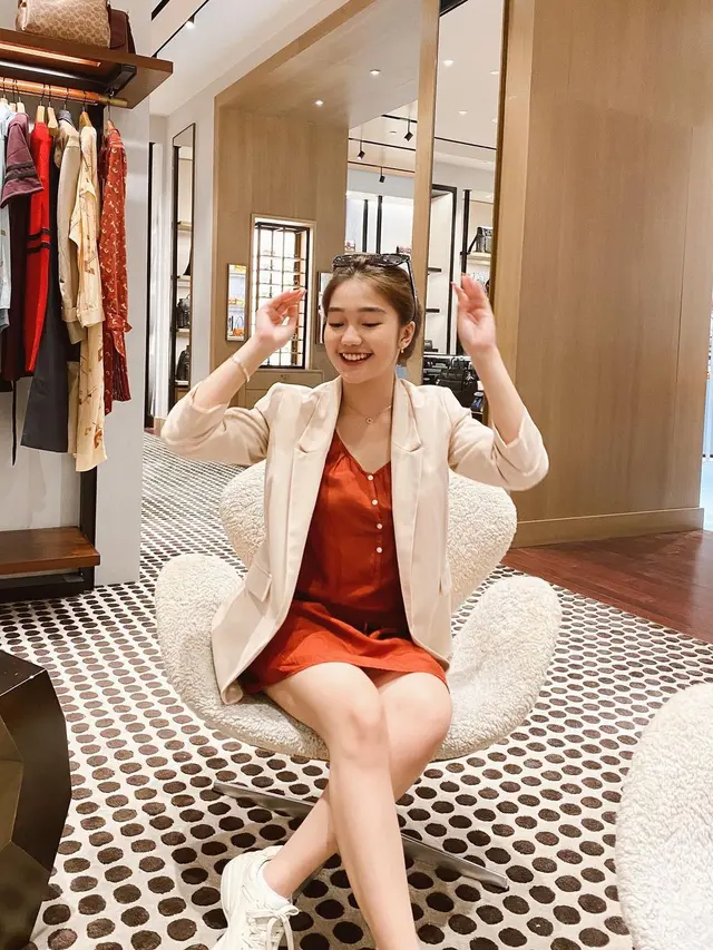 Sebut Belum Putus dari Thariq Halilintar, Ini 6 Potret Chandrika Chika Artis TikTok