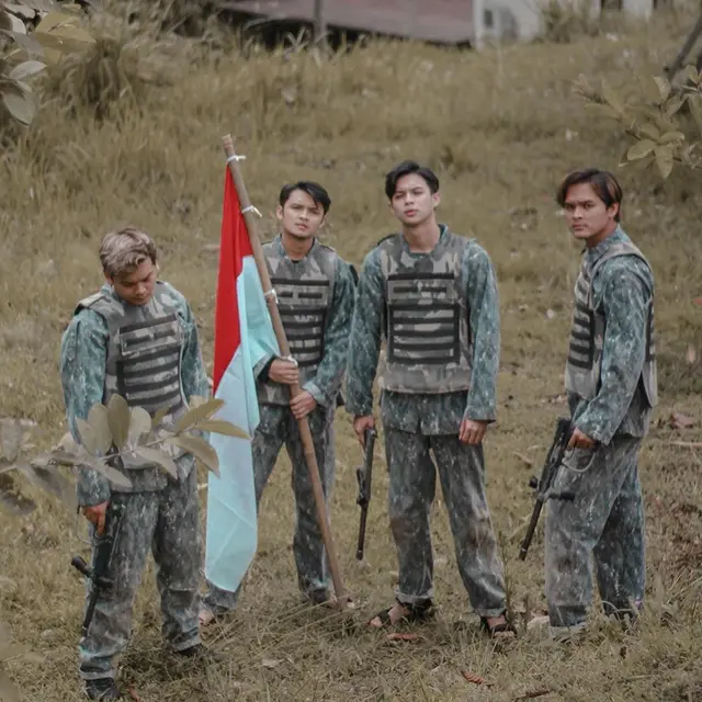 6 Pemotretan Personel Adam Musik Bertema Sumpah Pemuda, Berseragam Tentara
