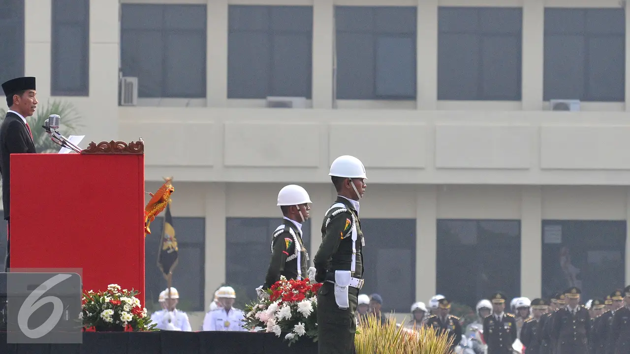 20150701-Upacara-Peringatan-HUT-Polri-ke-69-Jakarta-Jokowi5