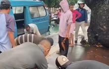 Kompolotan Remaja Kocar Kacir Tepergok Curi Besi Rel di Stasiun Jatinegara