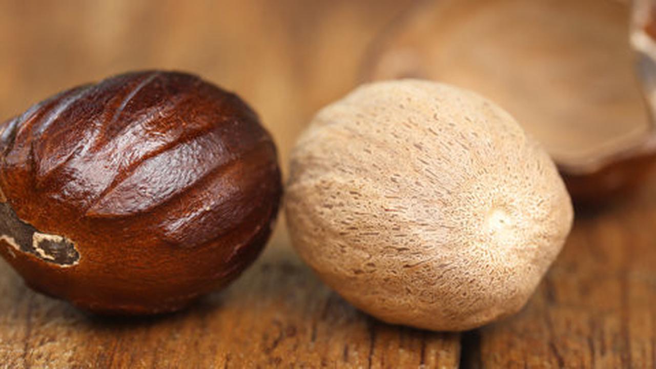 Di Aceh, buah pala bisa dijadikan bahan baku balsem