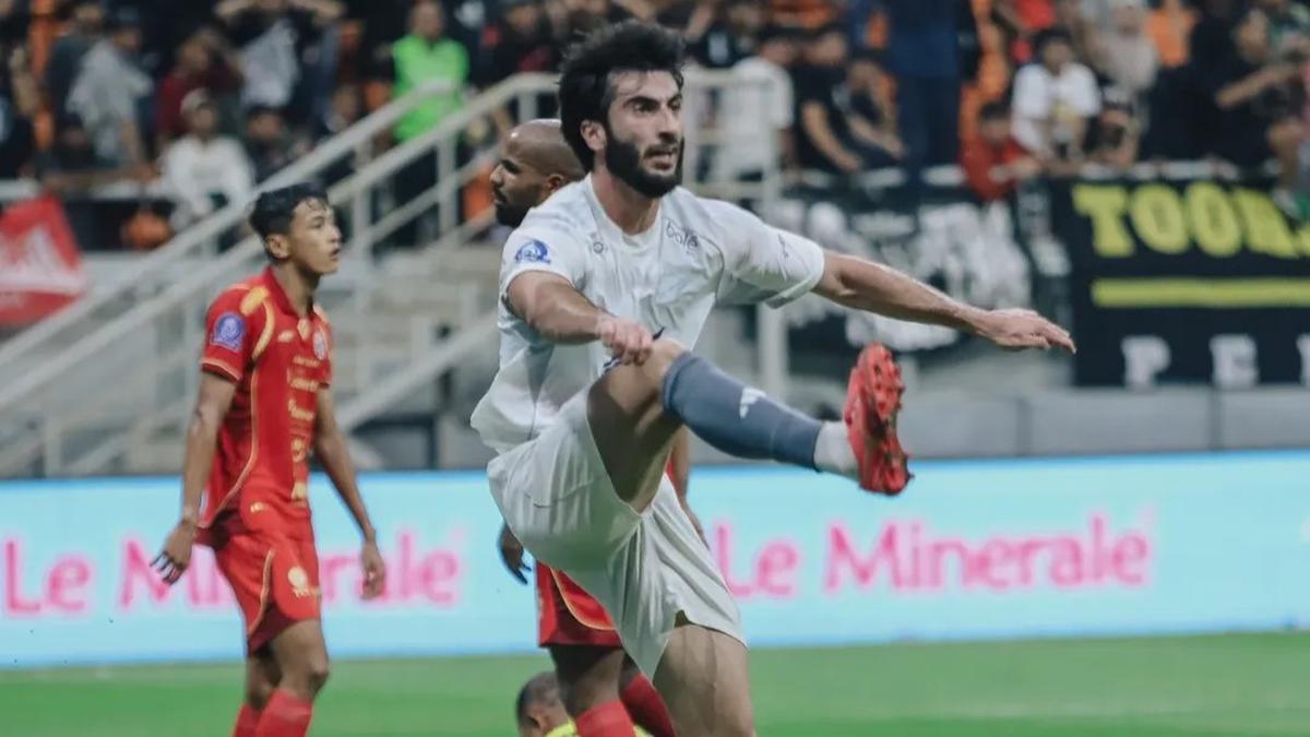 BRI Super League: Sheriddin Boboev Nikmati Suasana Ramadan di Indonesia