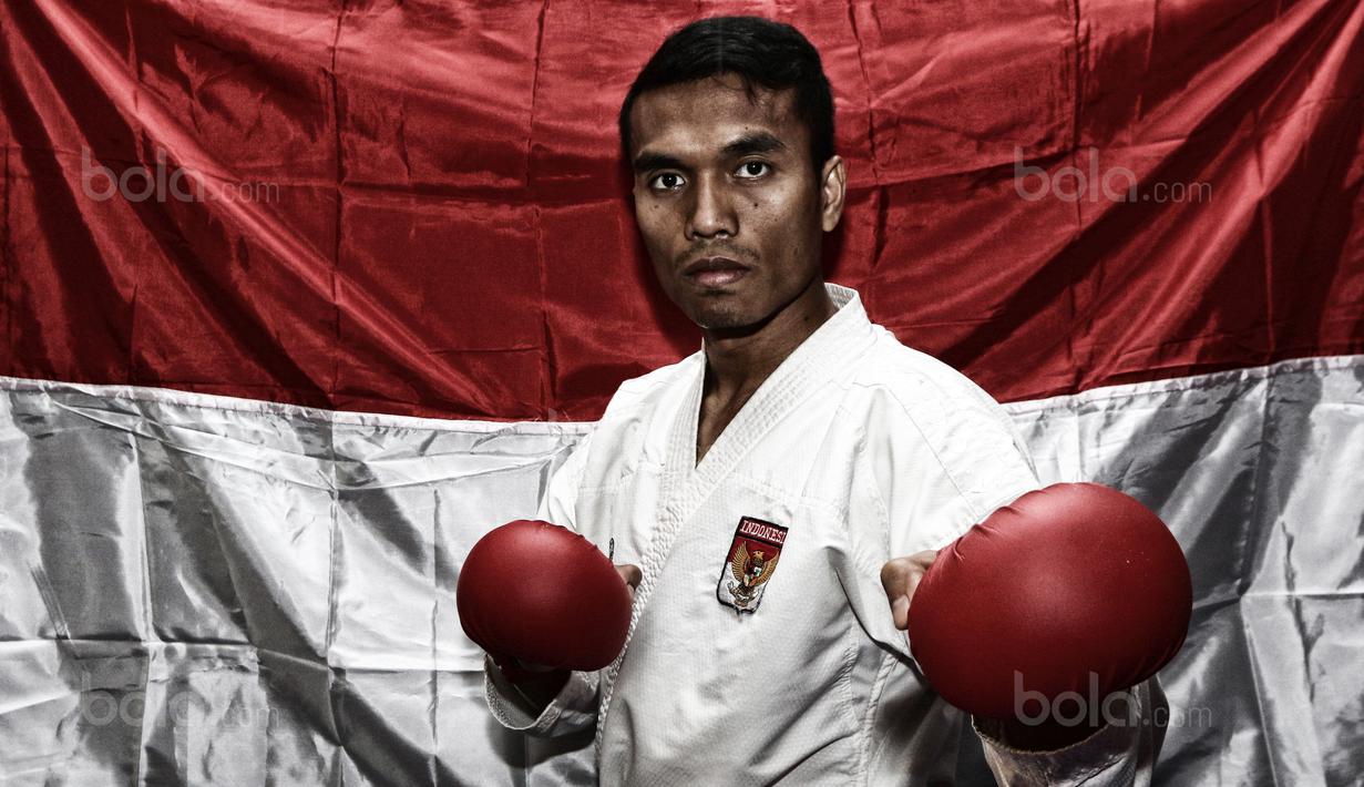 Karateka Putra Indonesia, Jintar Simanjuntak saat berlatih di The Belezza, Permata Hijau, Jakarta, Senin (07/8/2017).  Jintar siap mengibarkan Merah-Putih pada SEA Games 2017 (Bola.com/Nicklas Hanoatubun)