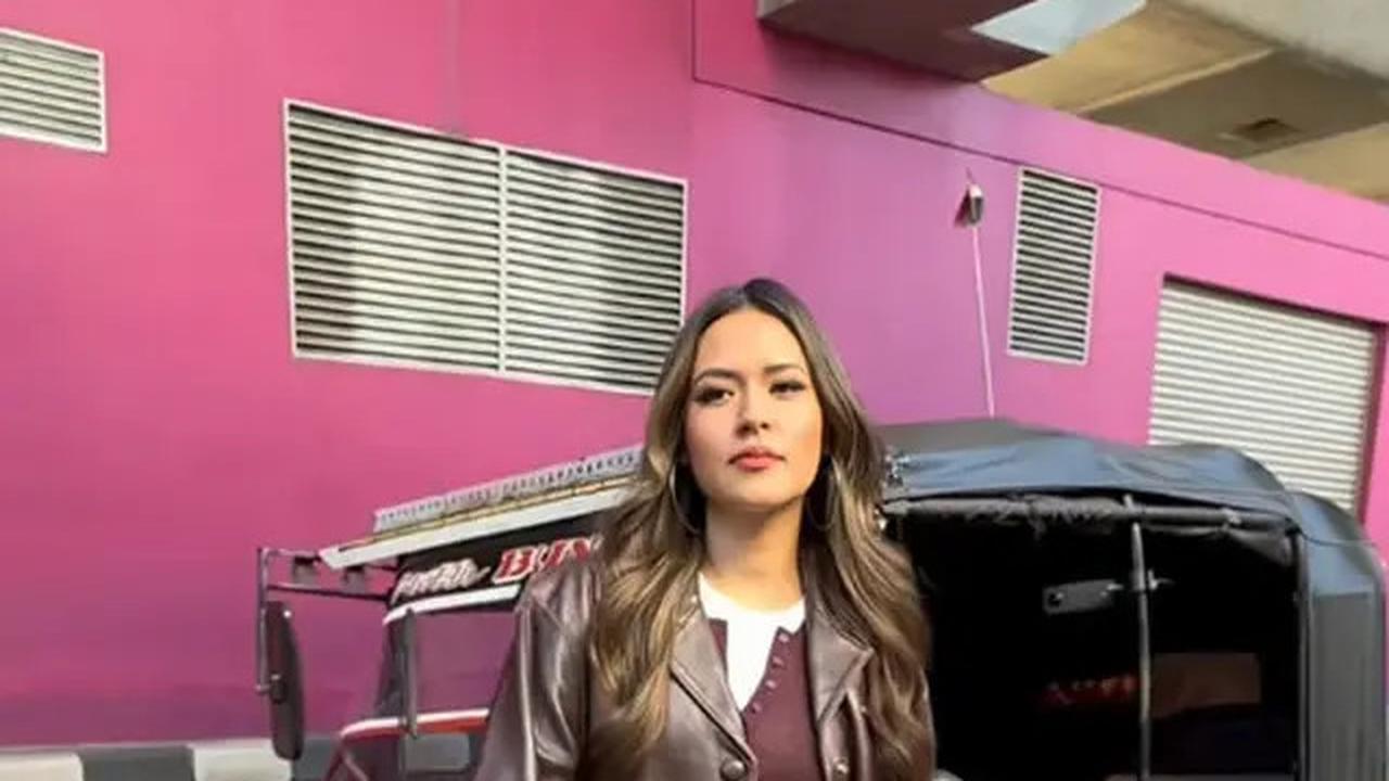 Gaya Skena Raisa Naik Bajaj di Jakarta, Tenteng Tas Branded Seharga Rp75 Jutaan