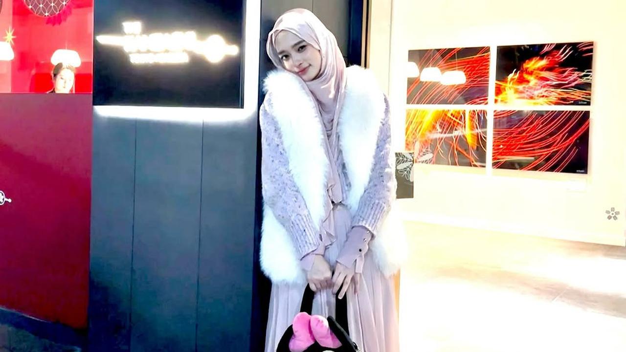 Potret Inara Rusli Ajak Anak Liburan di Disneyland Tokyo, Jadi Salah Satu Bucket List