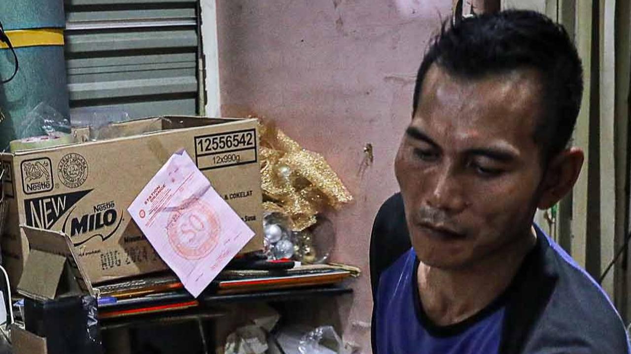 FOTO: Laris Manis Penjualan Parsel dan Hampers Jelang Natal dan Tahun Baru