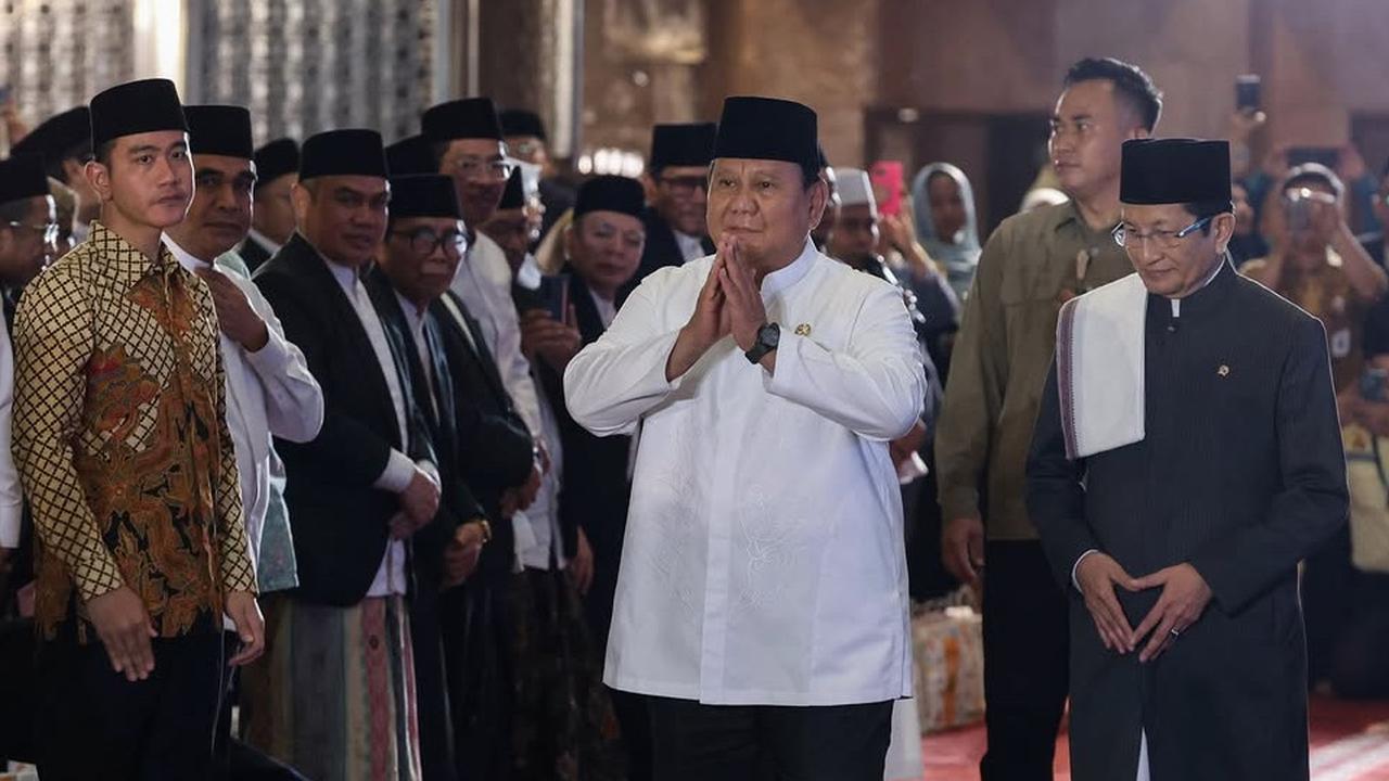 VIDEO: Ekspresi Khusyuk Prabowo & Gibran di Istiqlal Dengar Doa Menggetarkan, RI Jauh dari Perpecahan