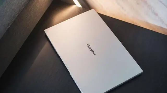 HUAWEI MateBook D14