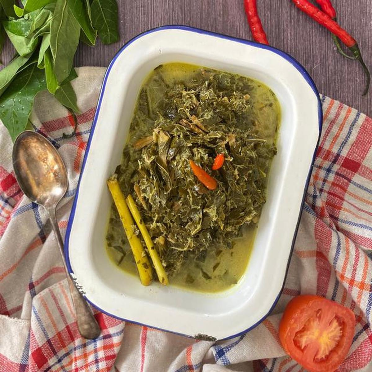 Kenapa Daun Singkong Harus Direbus Dulu Sebelum Dimakan? Ada Zat Berbahaya Jika Tak Diolah dengan Benar