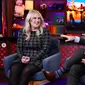 Rebel Wilson dalam acara Watch What Happens Live with Andy Cohen. (Dok. Instagram/@rebelwilson/https://www.instagram.com/p/CpVlJWxvbCW/?hl=en)