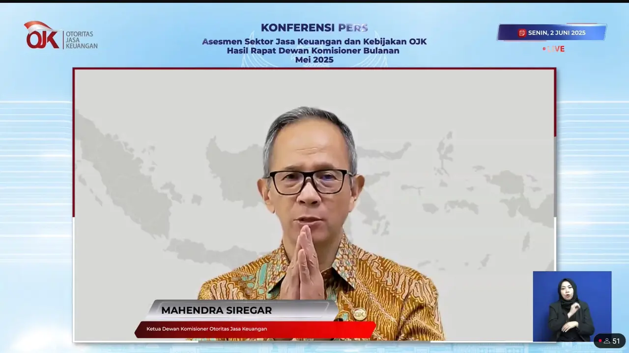 Ketua OJK Mahendra Siregar, dalam RDKB Mei 2025, Senin (2/6/2025). (Foto: tangkapan layar/Tira Santia)