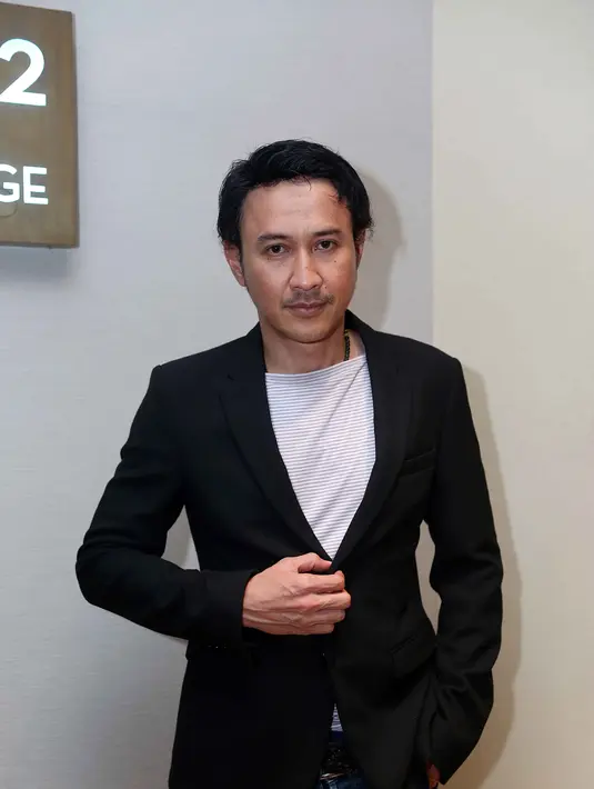 Aktor 43 tahun itu mengaku bangga ketika melihat anaknya dapat menghafal surat-surat pendek yang ada dalam Alquran. (Nurwahyunan/Bintang.com)